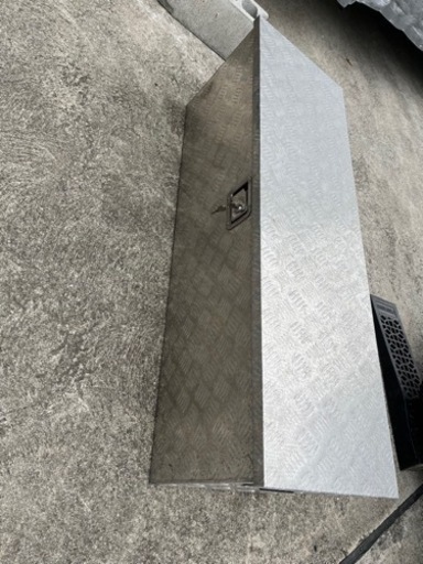 軽トラ　荷台アルミボックス