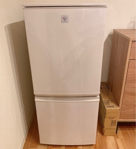 【値下げ】シャープ　冷蔵庫　137L