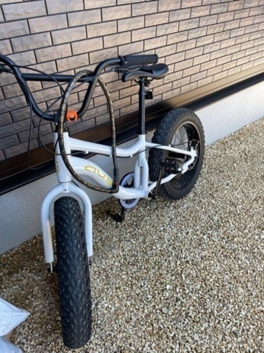 自転車　ファットバイク