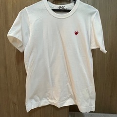 ギャルソンTシャツ　プレイ・コムデギャルソン