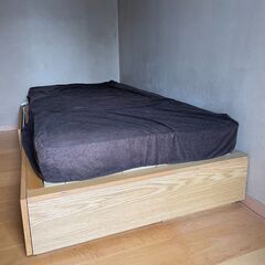 ベッドとマット