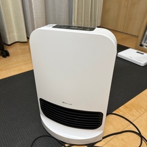 ファンヒーター　アイリスオーヤマ