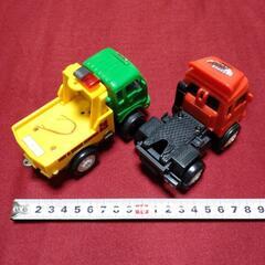 【無料】ミニカー　トラック 2点の画像