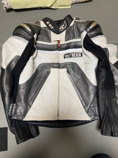 ベリック　ジャケット