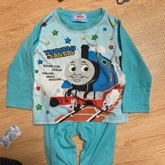 【取引済】トーマス　パジャマ　100 ※毛玉あり