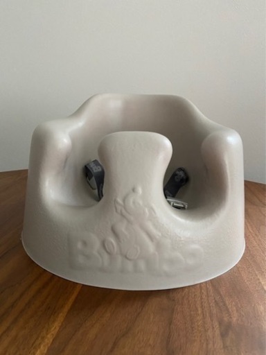 BUMBO ベビーチェア