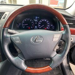 自社ローンあり！ガソリン１００リットルプレゼント🌟走行５万キロ代！本革★レクサス★LS460★バージョンS★4600cc★5人乗り★の画像