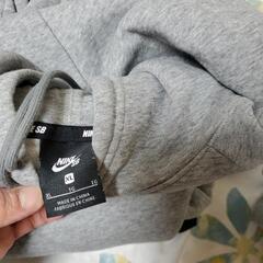 ナイキ、adidas2点の画像