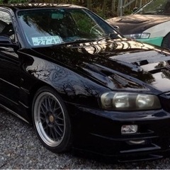スカイライン　4ドアターボ車　サンルーフ付き　車検5年8月