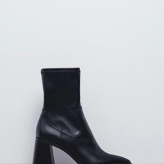 zaraハイヒールストレッチアンクルブーツ