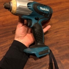 マキタ makita ソフトインパクトドライバーTS130D値下げ！