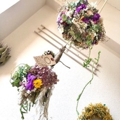 花瓶に飾る花材、もしくはブーケ、スワッグに使うような花材　の画像
