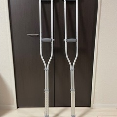 軽量アルミ製松葉杖　使用回数10回程度