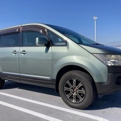 デリカD5 車検R6.12 整備多数　4WD ８人乗