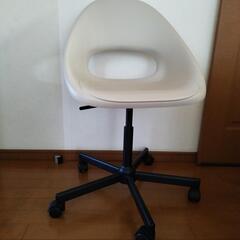 削除前に!IKEA　エルドベルゲット２台で！　回転油圧式の画像