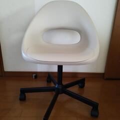 削除前に!IKEA　エルドベルゲット２台で！　回転油圧式