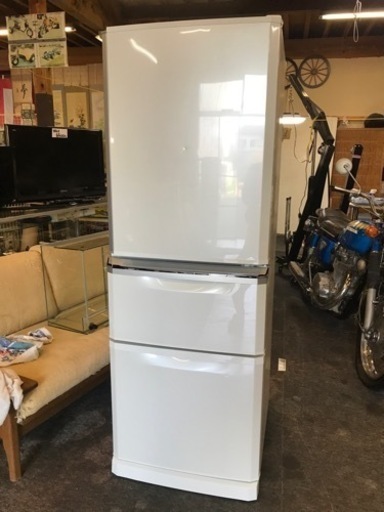 2019年3ドア三菱335L自動製氷機付リサイクルショップから