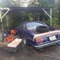 旧車Rx30マークII2ドア部品どりブタ目