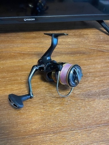 釣具　使用一回　シマノ　スピニング　サハラc3000hg