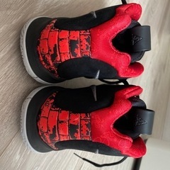 値下げ　[ほぼ新品]バスケットシューズの画像