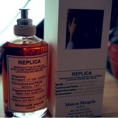 Maison Margiela REPLICA ウィスパーインザ...