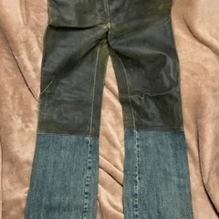 ⭕️ 本物 ランウェイ シャネル レザー切替 デニム パンツ ジーンズ 青 茶 38 CHANEL コレクションモデル ⭕️の画像