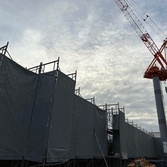 建設業！鳶工！足場鳶！鉄骨鳶！重量鳶！　大阪府！　門真市！　寮、社宅完備！日払いOK！未経験者歓迎！の画像