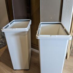 蓋付きゴミ箱　２個セットの画像