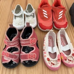 シューズ14㌢〜19㌢16足の画像