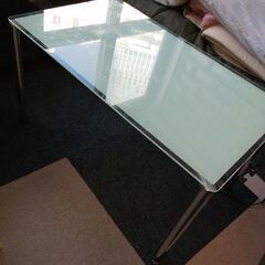 ガラステーブル　ローテーブル