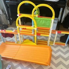 ジャングルジム　折りたたみ可能