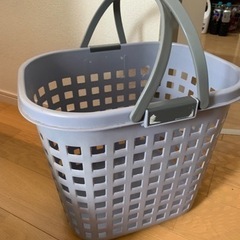 【無料でお譲りします】洗濯物かごの画像