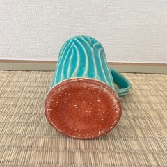益子焼の花瓶の画像