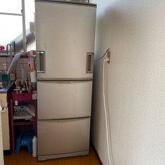 【決まりました🙇‍♂️】冷蔵庫 シャープ 両開き 2月26日までの画像