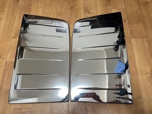 UDクオン寝台メッキパネル