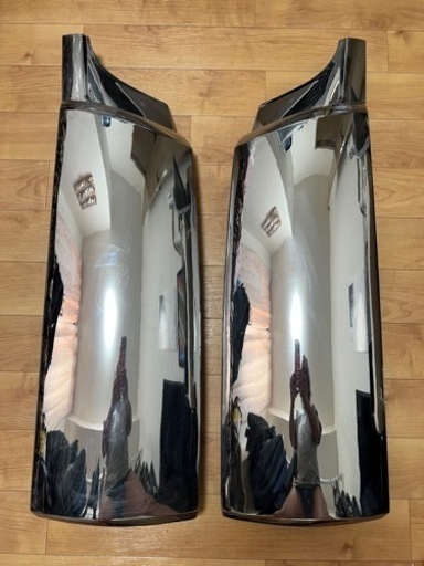 UDクオン純正メッキコーナーパネル