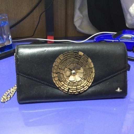 ★ 早い者勝ちSALE！★チェーン付き 長財布 vivienne westwood
