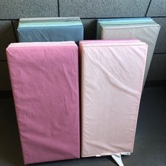 IKEA PLUFSIG ペルフスィッグ 折りたたみ式　ジムマッ...