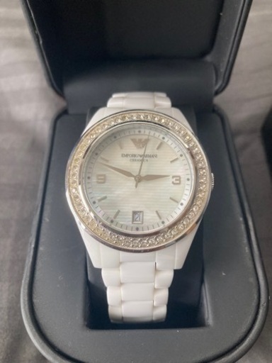 腕時計エンポリオアルマーニ　ジルコニアストーン