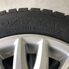 美品　スタッドレスタイヤ　155/65 R14の画像