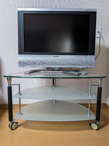 テレビ、テレビ台