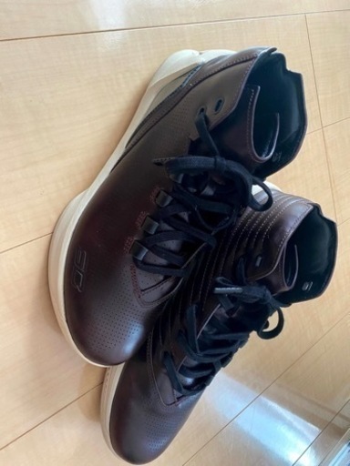 美品　Under Armour Curry3 限定版 レザー バスケットボールシューズ