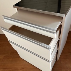 キッチン棚の画像