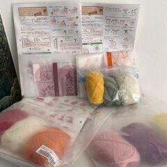 ★2/28（火）まで受け渡し可★最終値下げ★【手芸用品 かぎ針セット】フェリシモ クチュリエ 書籍 編み道具 フェローズ バンカーズボックスの画像