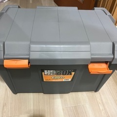 コンテナボックス　2個