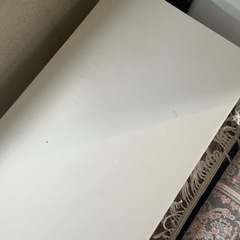 テレビボード　ホワイト　メルヘン　リボンの金具の画像