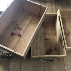 KIPROSTAR キプロスター 業務用ステンレス作業台（ワイン木箱５個付き）二段棚 幅1800*奥行600*高さ800mm 【ステンレス】【テーブル】【ワークテーブル】【調理台】【厨房機器】【調理テーブル】【オールステンレス】【キッチン 作業台】の画像