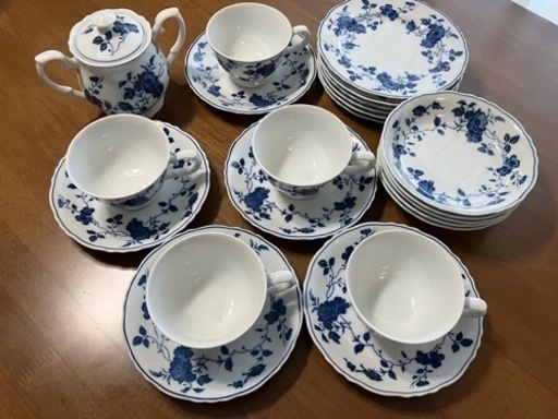 再度大幅値下げ！17000円→13000円→10000円！！ブランド品　ロイヤル　マイセン　カップ&ソーサー　ケーキ皿他セット