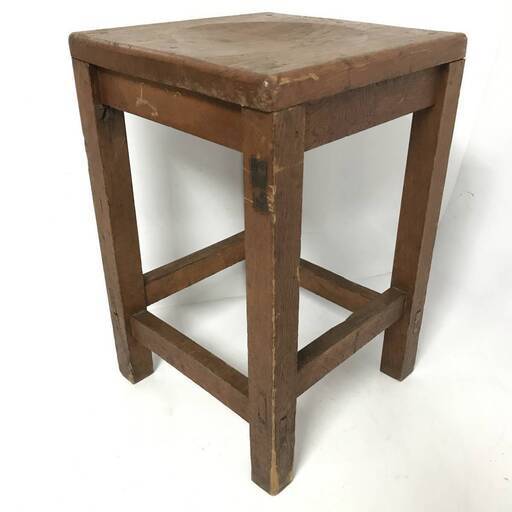 ut5/58 レトロ　木製　角スツール　古家具　無垢材　椅子　アンティーク家具　図工室　理科室　学校　イス　正方形　花台　飾り台　②