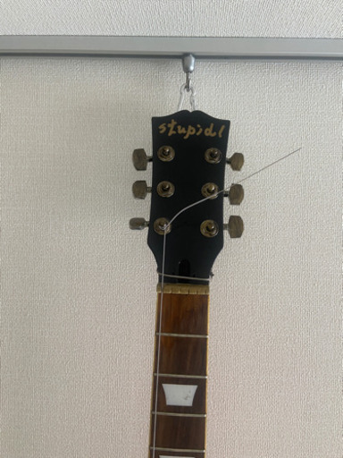 マイケルシェンカー仕様レスポールカスタムモデル。ビグスビー付き。